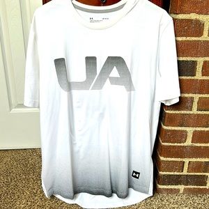 Men’s Under Armor White Tshirt
